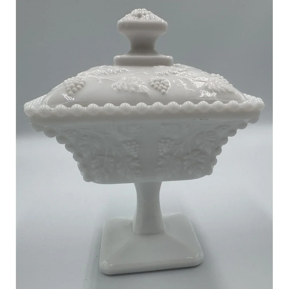 Westmoreland Milk Glass Dish‎ Lidded Compote Candy Wedding Box Panels Grapes
